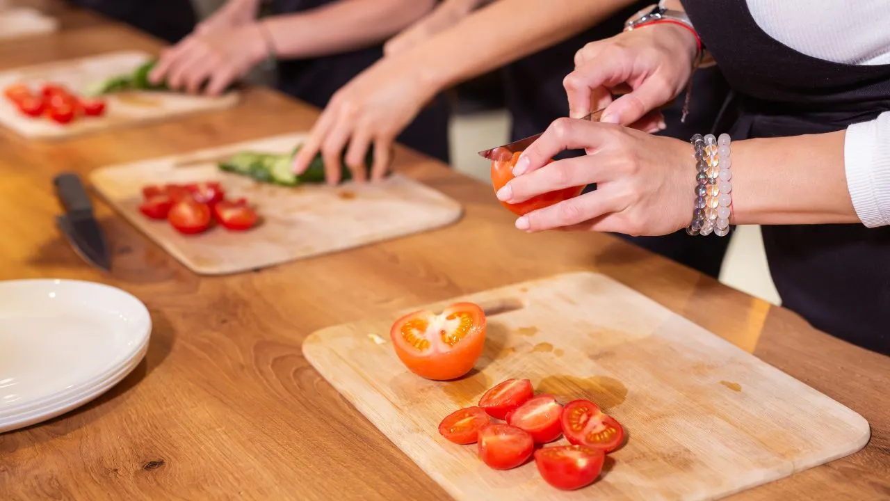 Cooking class in Canggu, interactive culinary workshop experience